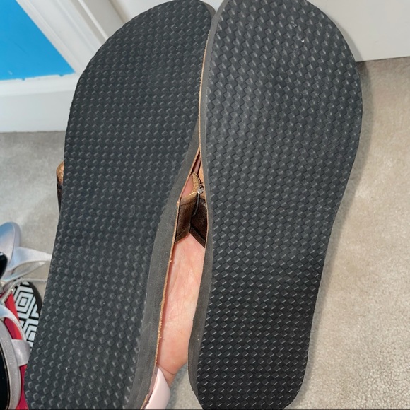 Tropical Island Flip Flops Sandals Tan 4 Unique - Picture 4 of 8